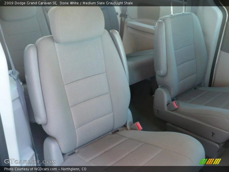 Stone White / Medium Slate Gray/Light Shale 2009 Dodge Grand Caravan SE