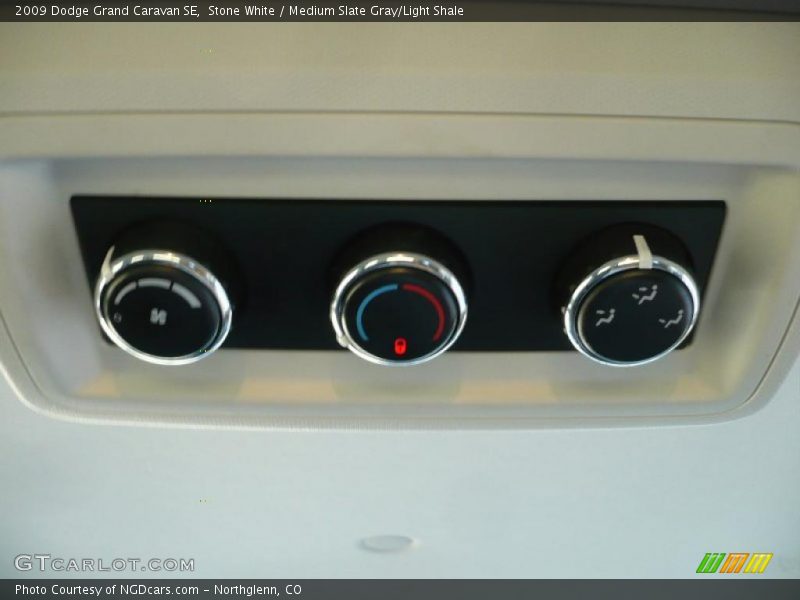 Stone White / Medium Slate Gray/Light Shale 2009 Dodge Grand Caravan SE