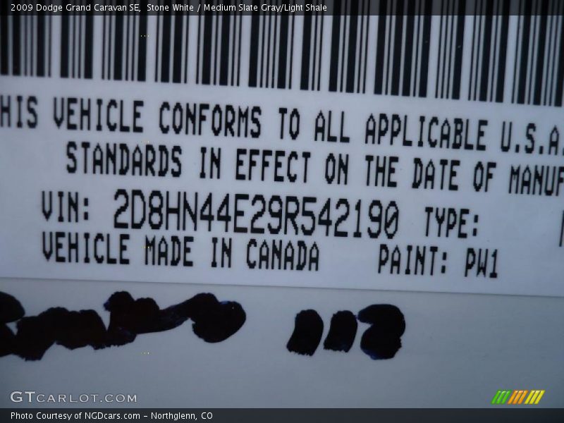 Stone White / Medium Slate Gray/Light Shale 2009 Dodge Grand Caravan SE