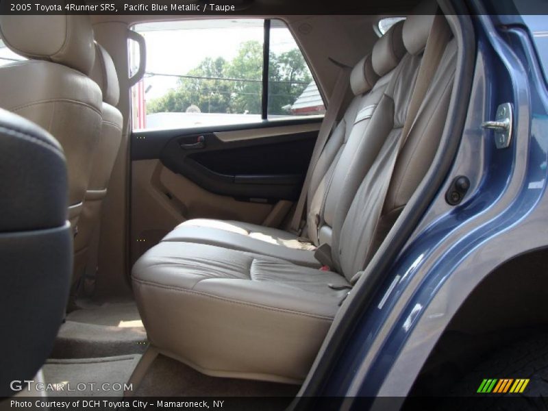 Pacific Blue Metallic / Taupe 2005 Toyota 4Runner SR5