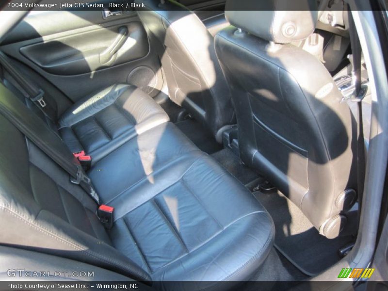 Black / Black 2004 Volkswagen Jetta GLS Sedan