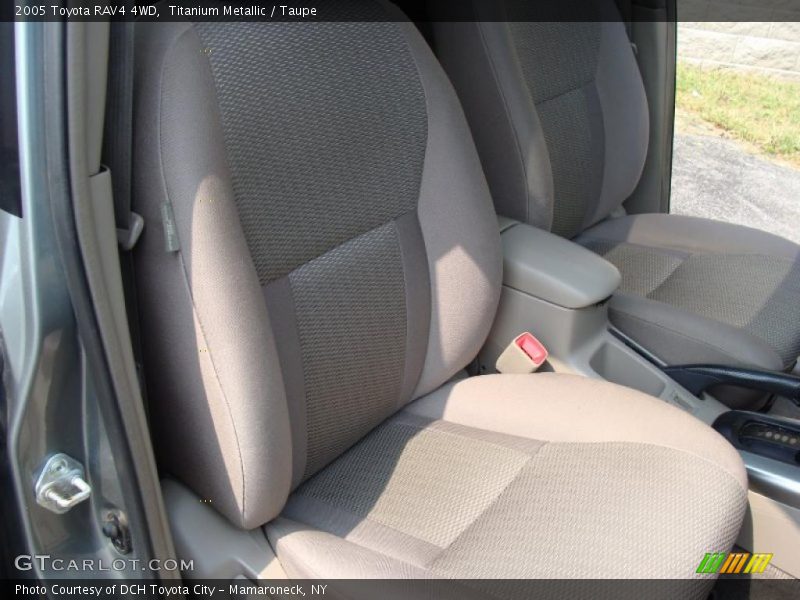Titanium Metallic / Taupe 2005 Toyota RAV4 4WD
