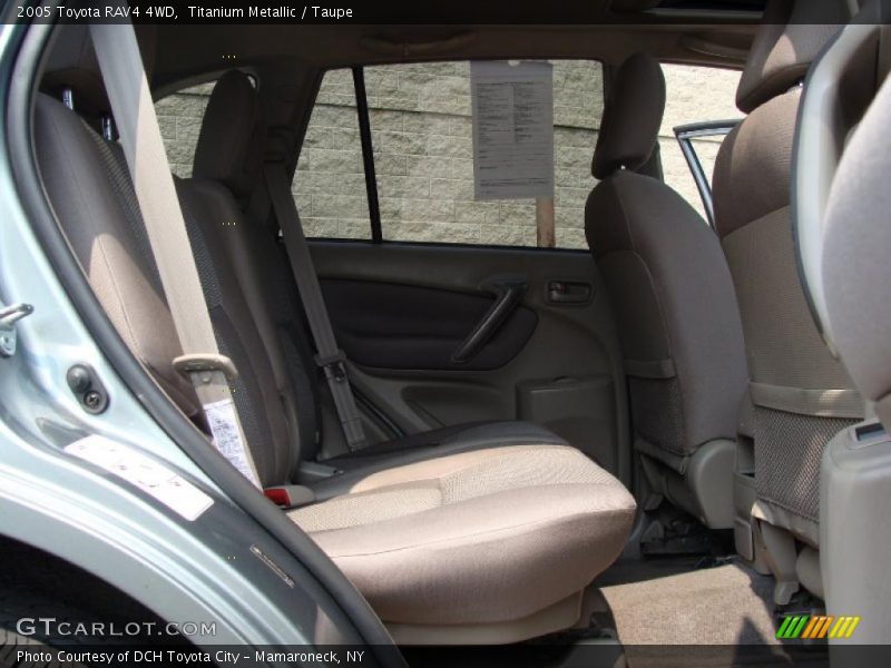 Titanium Metallic / Taupe 2005 Toyota RAV4 4WD
