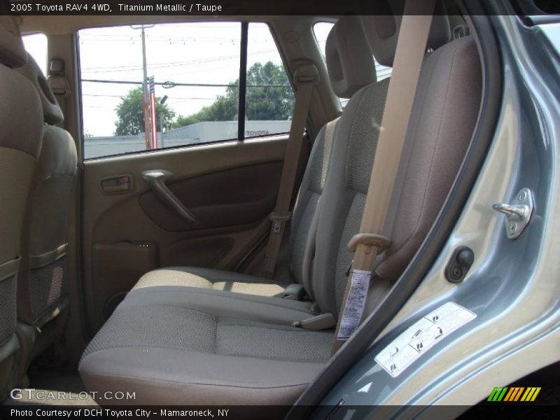 Titanium Metallic / Taupe 2005 Toyota RAV4 4WD