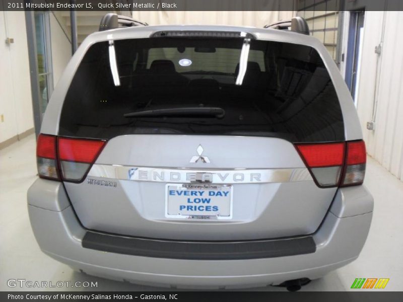 Quick Silver Metallic / Black 2011 Mitsubishi Endeavor LS