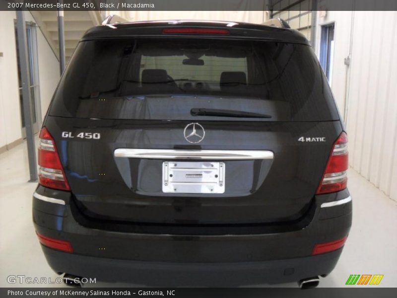 Black / Macadamia 2007 Mercedes-Benz GL 450