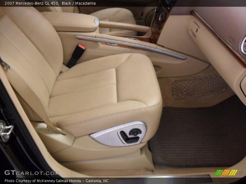 Black / Macadamia 2007 Mercedes-Benz GL 450