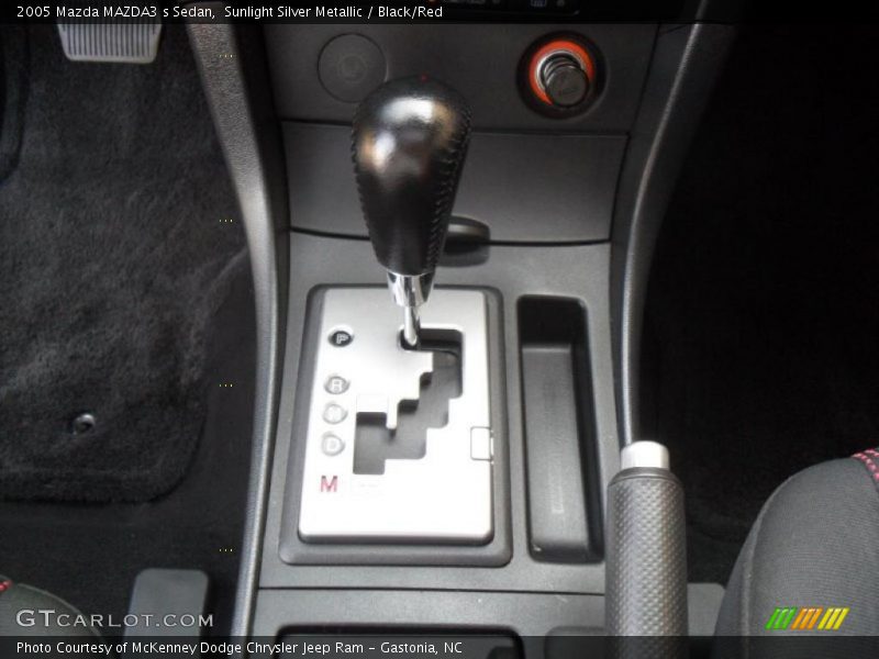 Sunlight Silver Metallic / Black/Red 2005 Mazda MAZDA3 s Sedan