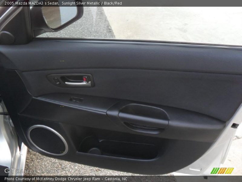 Sunlight Silver Metallic / Black/Red 2005 Mazda MAZDA3 s Sedan