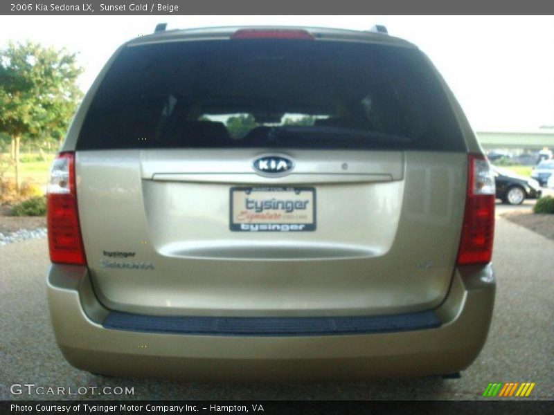 Sunset Gold / Beige 2006 Kia Sedona LX