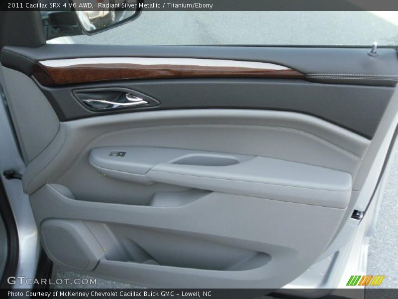 Radiant Silver Metallic / Titanium/Ebony 2011 Cadillac SRX 4 V6 AWD