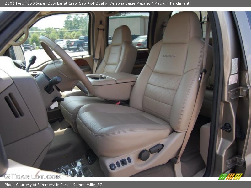 Arizona Beige Metallic / Medium Parchment 2002 Ford F350 Super Duty Lariat Crew Cab 4x4 Dually