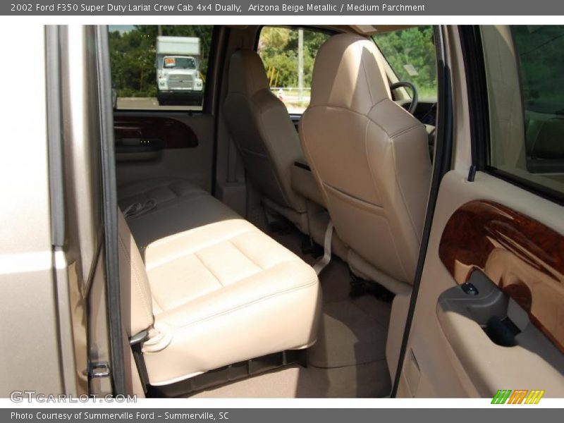 Arizona Beige Metallic / Medium Parchment 2002 Ford F350 Super Duty Lariat Crew Cab 4x4 Dually