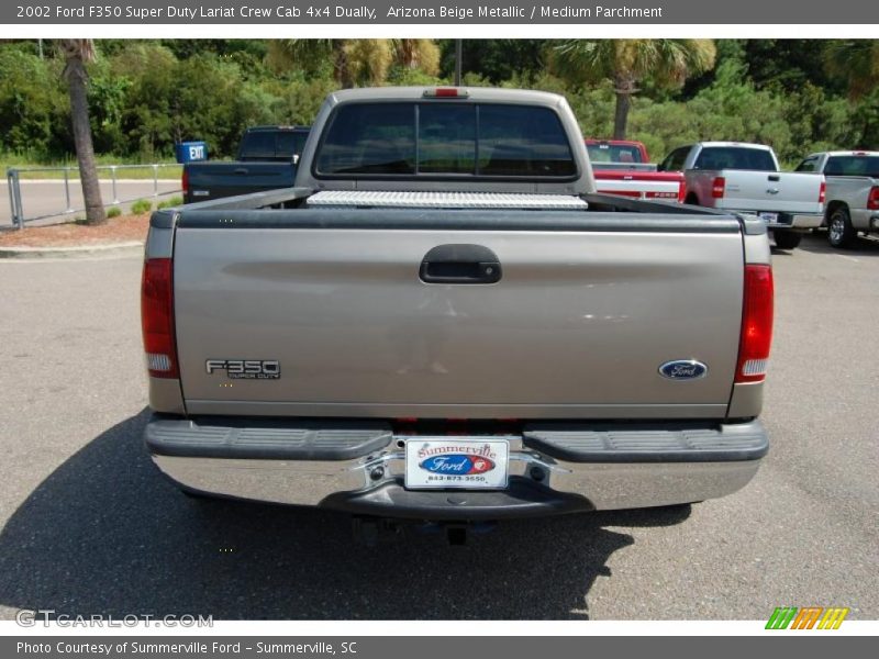 Arizona Beige Metallic / Medium Parchment 2002 Ford F350 Super Duty Lariat Crew Cab 4x4 Dually