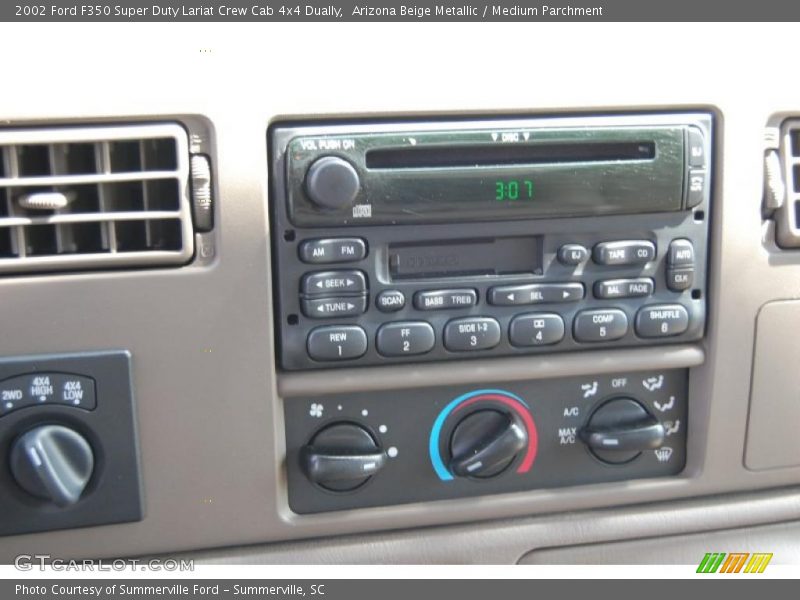 Arizona Beige Metallic / Medium Parchment 2002 Ford F350 Super Duty Lariat Crew Cab 4x4 Dually