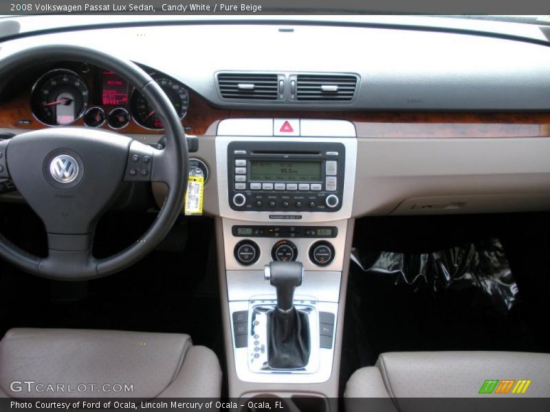 Candy White / Pure Beige 2008 Volkswagen Passat Lux Sedan