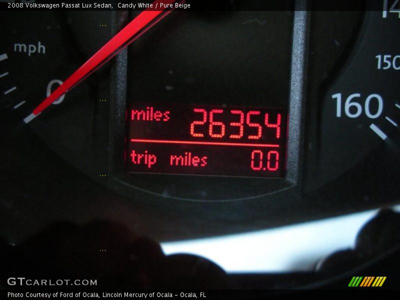 Candy White / Pure Beige 2008 Volkswagen Passat Lux Sedan