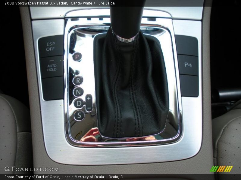 Candy White / Pure Beige 2008 Volkswagen Passat Lux Sedan