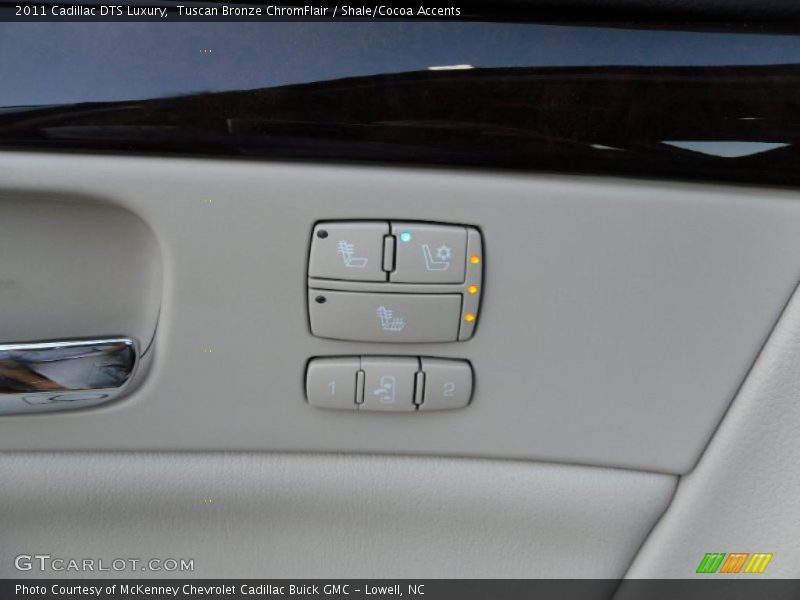 Tuscan Bronze ChromFlair / Shale/Cocoa Accents 2011 Cadillac DTS Luxury