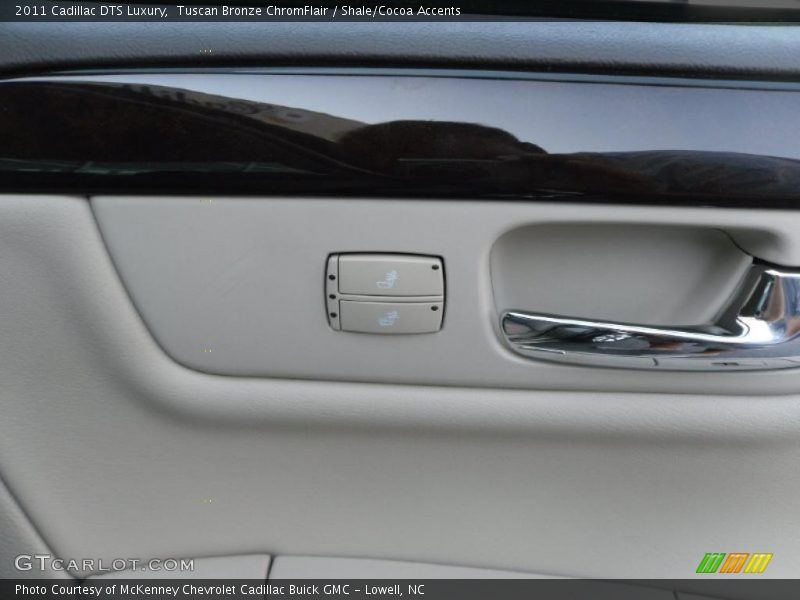 Tuscan Bronze ChromFlair / Shale/Cocoa Accents 2011 Cadillac DTS Luxury