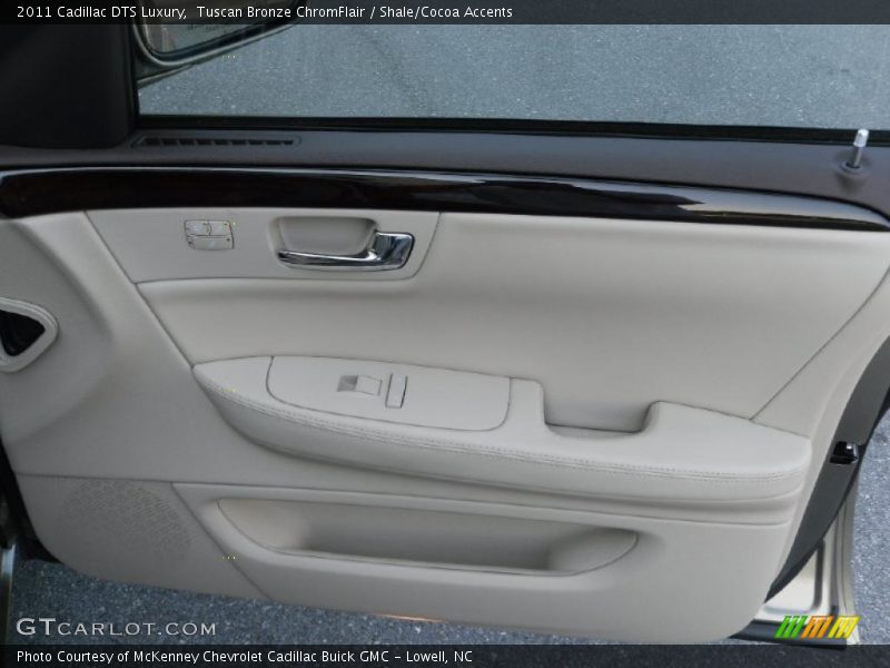 Tuscan Bronze ChromFlair / Shale/Cocoa Accents 2011 Cadillac DTS Luxury