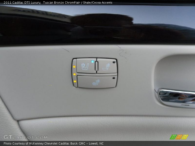 Tuscan Bronze ChromFlair / Shale/Cocoa Accents 2011 Cadillac DTS Luxury
