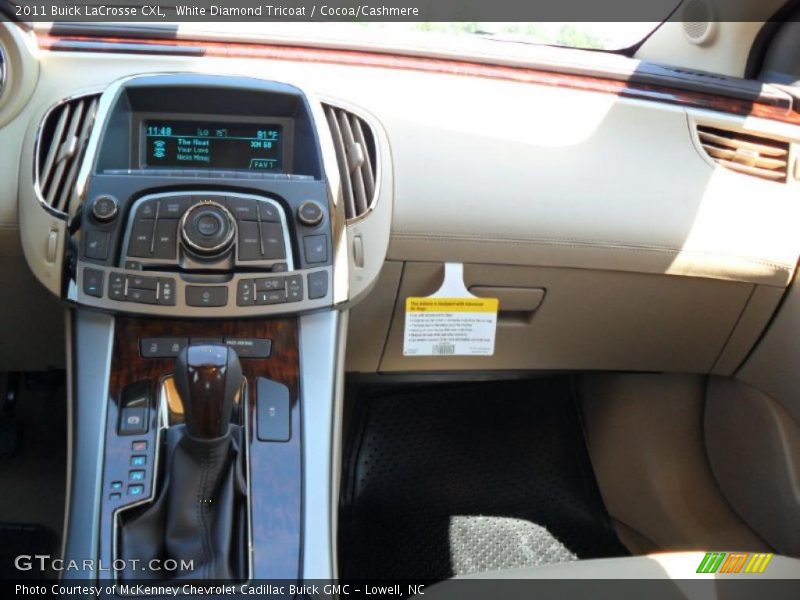 White Diamond Tricoat / Cocoa/Cashmere 2011 Buick LaCrosse CXL