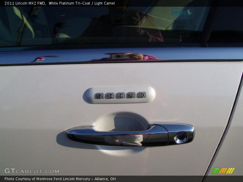 White Platinum Tri-Coat / Light Camel 2011 Lincoln MKZ FWD