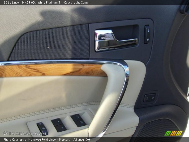 White Platinum Tri-Coat / Light Camel 2011 Lincoln MKZ FWD