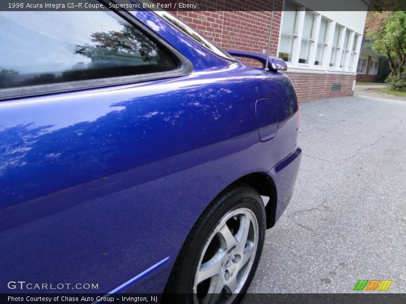 Supersonic Blue Pearl / Ebony 1998 Acura Integra GS-R Coupe