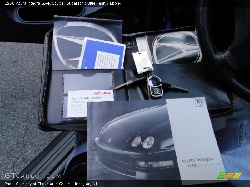 Supersonic Blue Pearl / Ebony 1998 Acura Integra GS-R Coupe