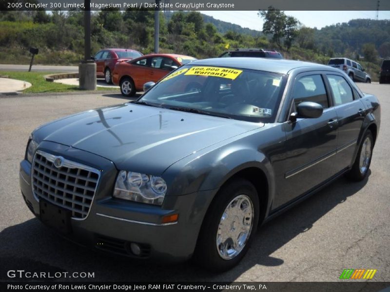 Magnesium Pearl / Dark Slate Gray/Light Graystone 2005 Chrysler 300 Limited