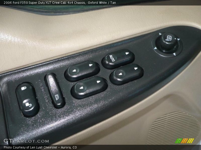 Oxford White / Tan 2006 Ford F350 Super Duty XLT Crew Cab 4x4 Chassis