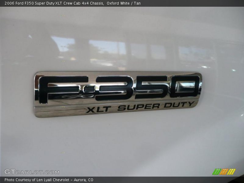Oxford White / Tan 2006 Ford F350 Super Duty XLT Crew Cab 4x4 Chassis