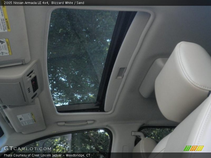 Blizzard White / Sand 2005 Nissan Armada LE 4x4