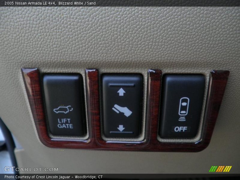 Blizzard White / Sand 2005 Nissan Armada LE 4x4