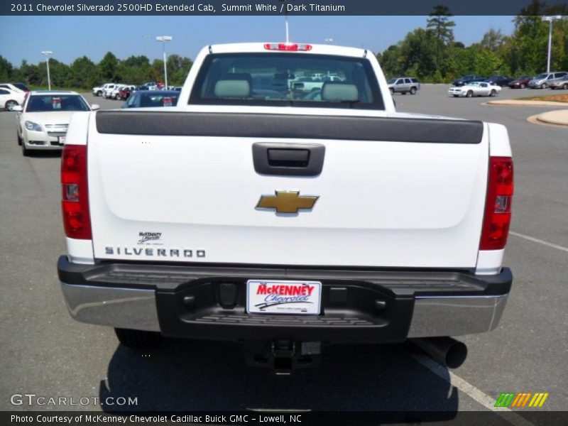 Summit White / Dark Titanium 2011 Chevrolet Silverado 2500HD Extended Cab