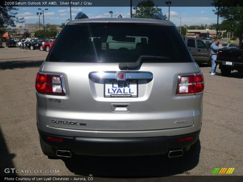 Silver Pearl / Gray 2008 Saturn Outlook XR AWD