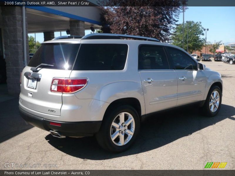 Silver Pearl / Gray 2008 Saturn Outlook XR AWD