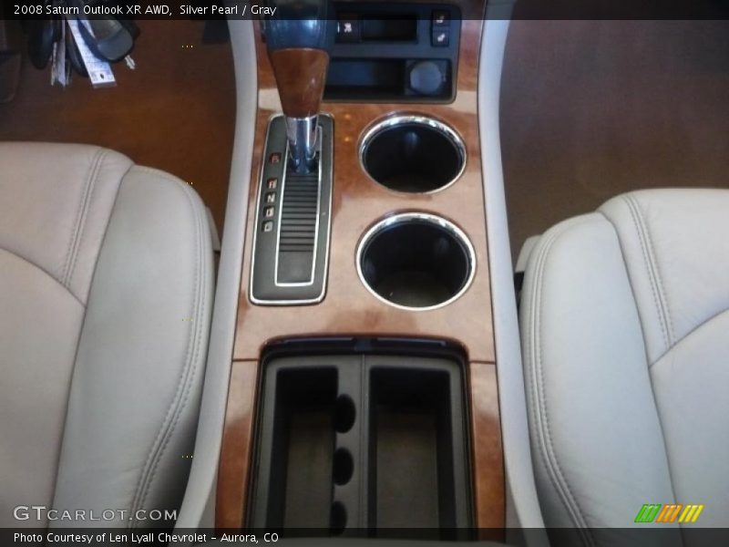 Silver Pearl / Gray 2008 Saturn Outlook XR AWD
