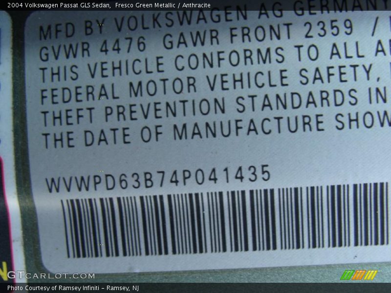 Fresco Green Metallic / Anthracite 2004 Volkswagen Passat GLS Sedan