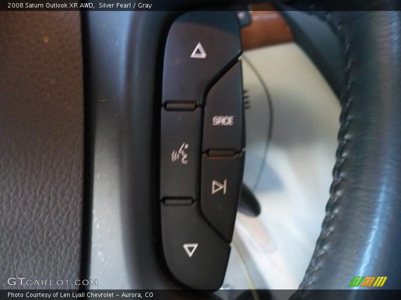 Silver Pearl / Gray 2008 Saturn Outlook XR AWD