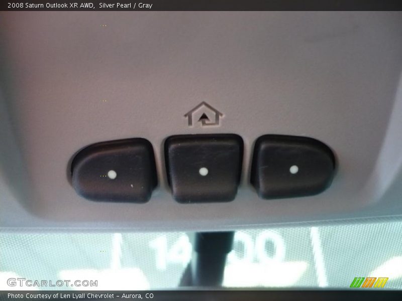 Silver Pearl / Gray 2008 Saturn Outlook XR AWD