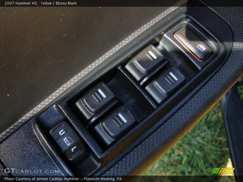 Yellow / Ebony Black 2007 Hummer H3
