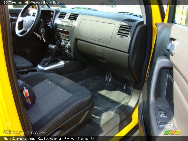 Yellow / Ebony Black 2007 Hummer H3