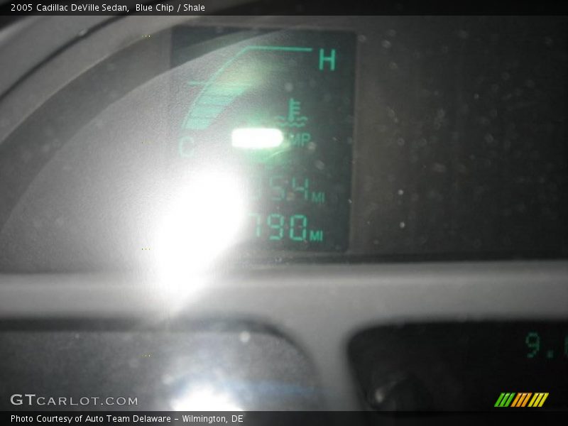Blue Chip / Shale 2005 Cadillac DeVille Sedan