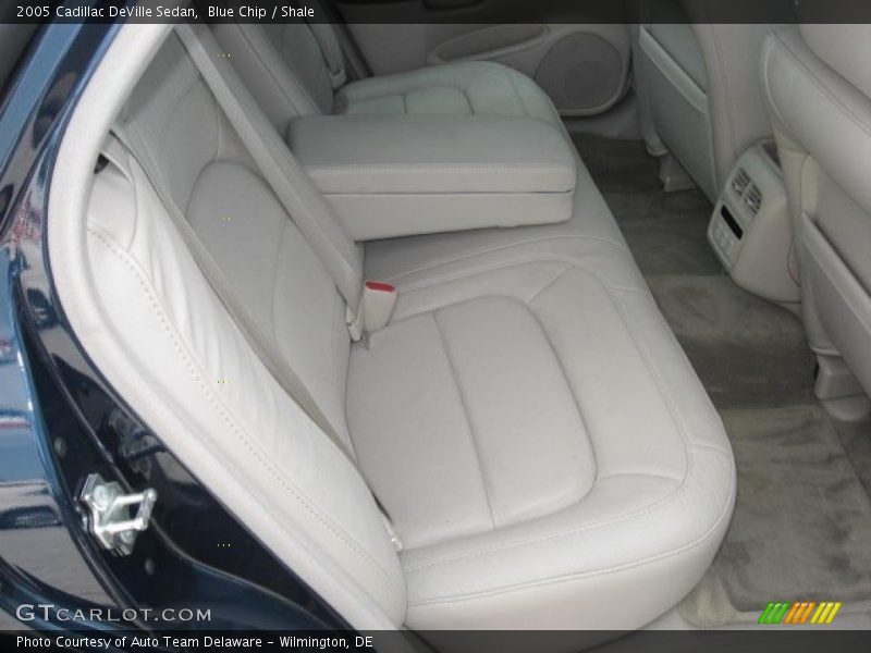 Blue Chip / Shale 2005 Cadillac DeVille Sedan