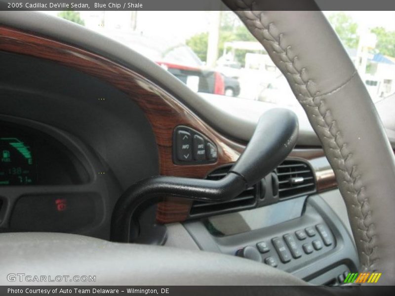 Blue Chip / Shale 2005 Cadillac DeVille Sedan