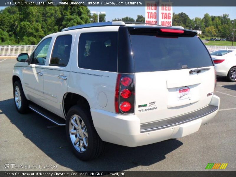 White Diamond Tintcoat / Cocoa/Light Cashmere 2011 GMC Yukon Denali AWD