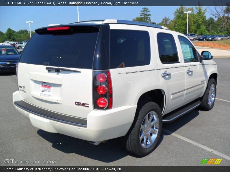 White Diamond Tintcoat / Cocoa/Light Cashmere 2011 GMC Yukon Denali AWD